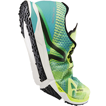 chaussure de marche 900
